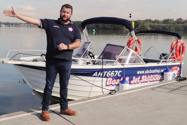 Receive instruction from our trainers during the Customised Boat Driving Lessons