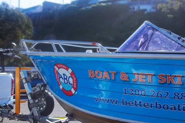 Learn all about boating in the NSW Boat Theory & Test Course